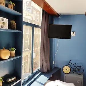 ** Bed & Breakfast Urban Vibes Nederland
